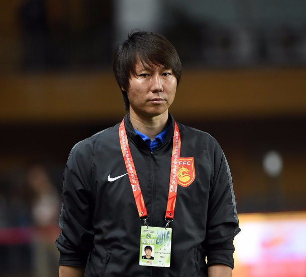 李铁